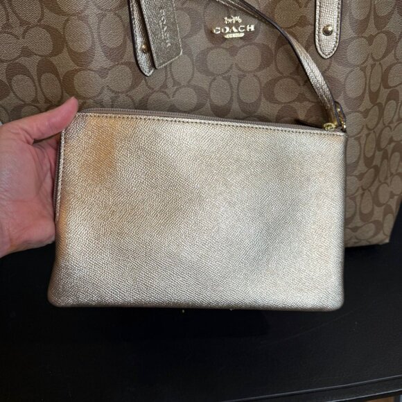Coach Tan and Gold Signature Shoulder Bag - Picture 10 of 15